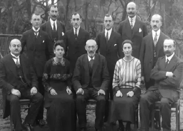 Hanedanlığın Gölgesinde: Rothschild Ailesinin Finansın ve Gücün Labirentindeki Gizemli Hikayesi