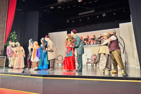 Batman Devlet Tiyatrosu’ndan “Aşkın Sen Hali” oyunu