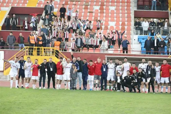 Ademoğlu: Galibiyetlere alışıyoruz, hep birlikte takıma sahip çıkalım