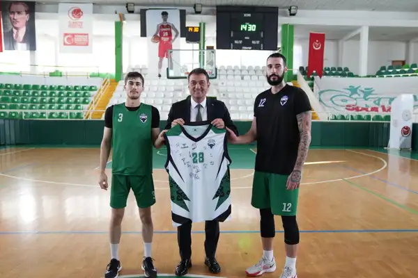 Başkan Köse'den Kerasus Basketbol Takımı'na ziyaret