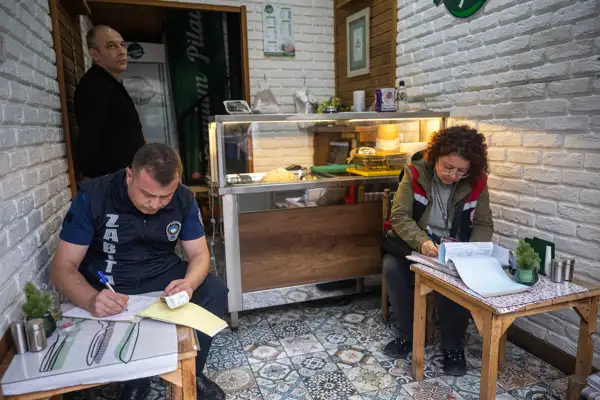 Zabıta ve tarım ekiplerinden Tarihi Çarşı’da denetim