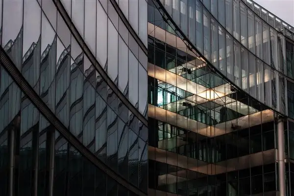 Softbank veri merkezi şirketi DigitalBridge'i 4 milyar dolara satın alacak