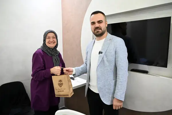 Yalova Belediyesi'nden hastalara ve yeni doğan bebeklere ziyaret