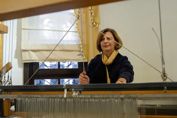 Başkan Ünlüce, Midas İpek Evi'ni ziyaret etti