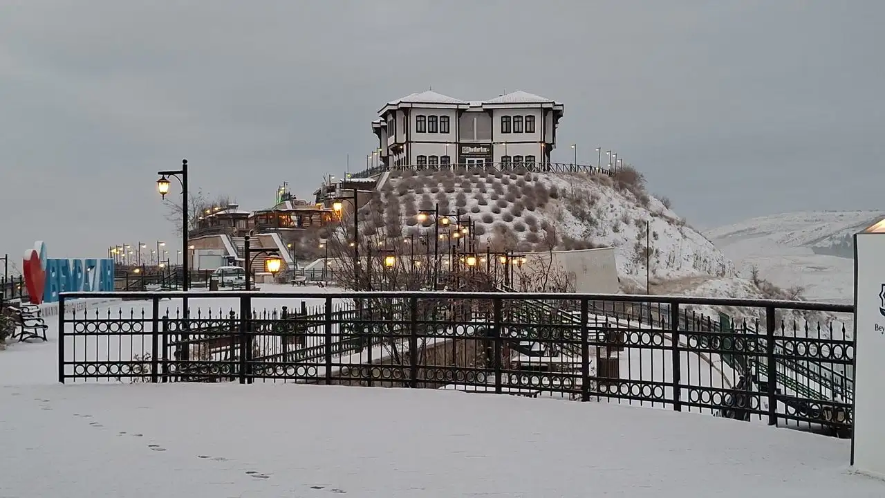 Tarihi İlçe Beypazarı Beyaz gelinliğe büründü