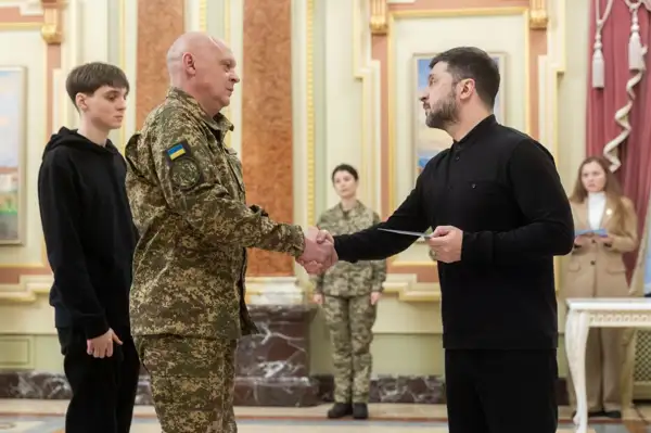 Zelenski: Ukrayna, askerlerimizin kahramanlığı olmasaydı ayakta kalamazdı