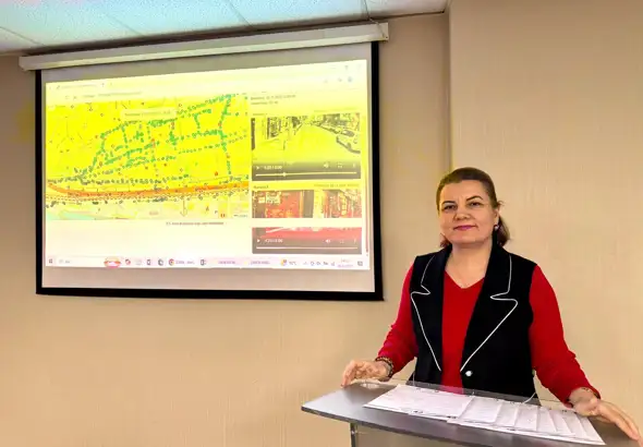 Başkan Hürriyet: Kaldırımlar kamu alanıdır