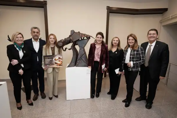 Genç yetenekler metalle sanatı buluşturdu