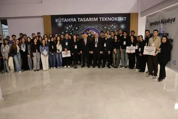 Ideathon Kütahya Fikir Yarışması'nda gençler yenilikçi düşüncelerini anlattı