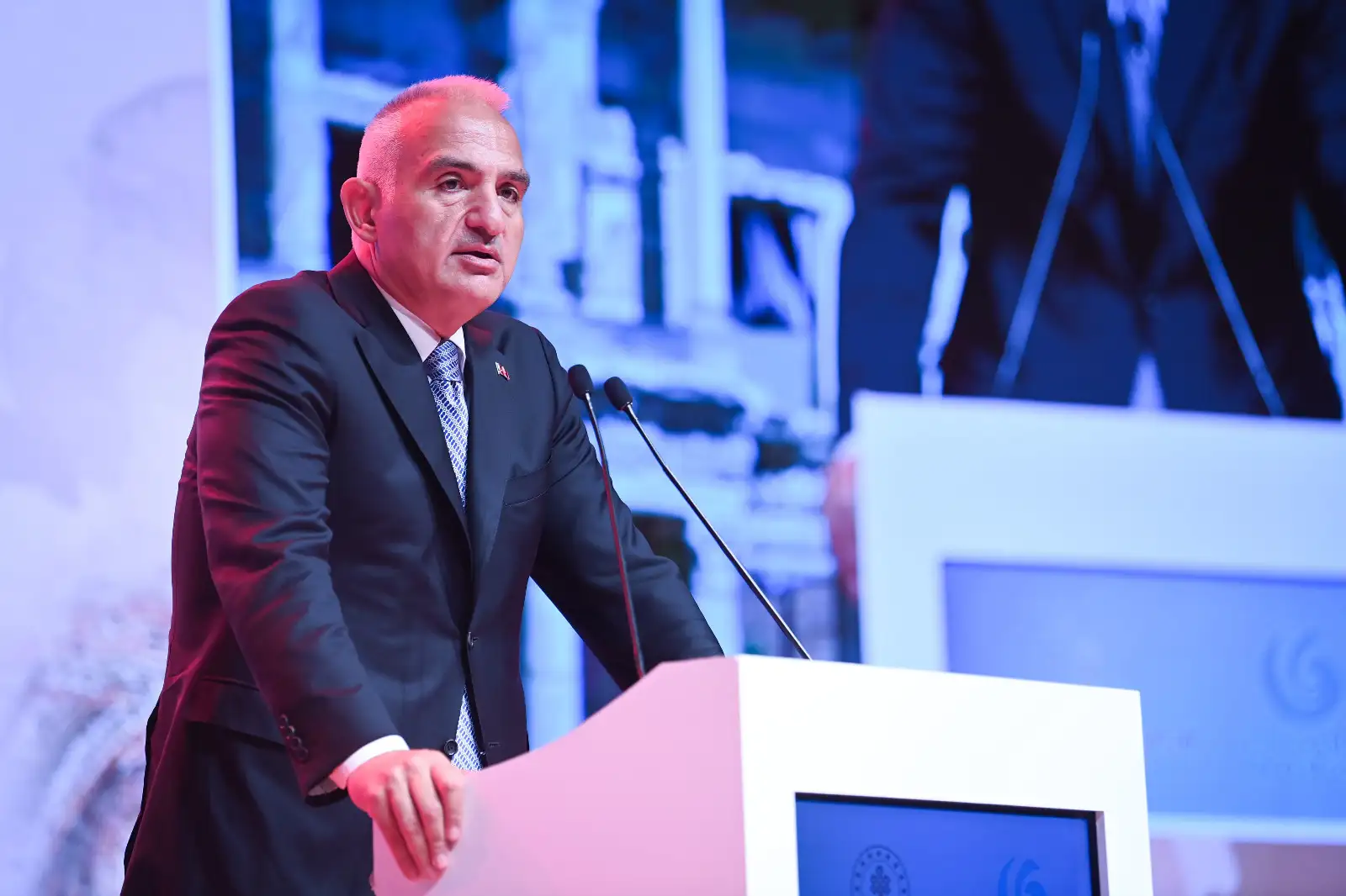 Bakan Ersoy: 2025, kültür ve festivallerin yılı oldu