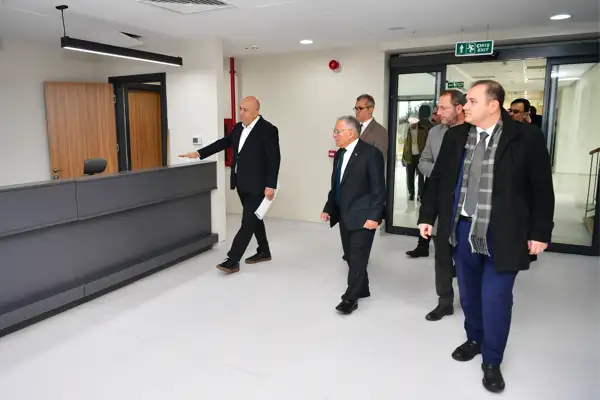 Başkan Büyükkılıç, Saffet Arslan Palyatif Bakım Merkezi'ni inceledi