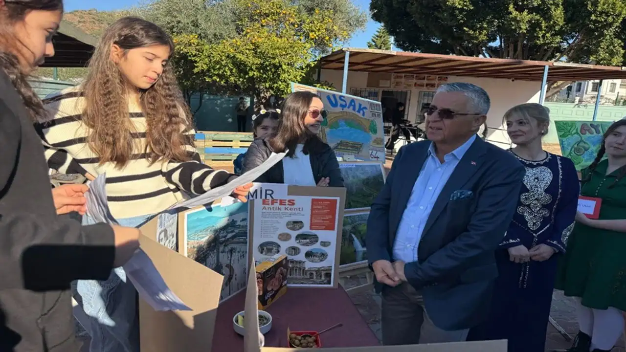 Kemer’de “Bana ülkeni anlat” festivali