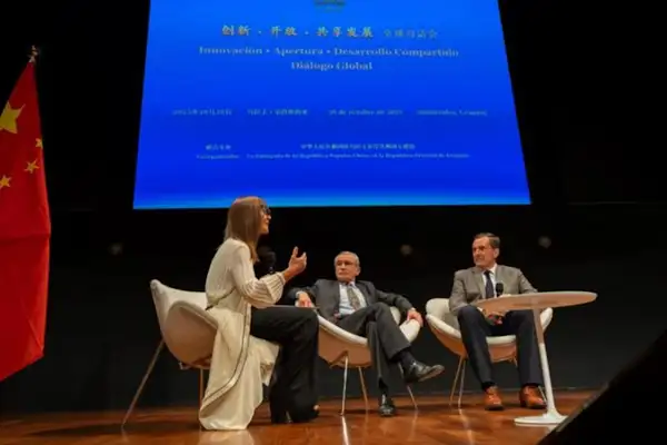 CMG, Uruguay’da “Küresel Diyalog” etkinliğine ev sahipliği yaptı