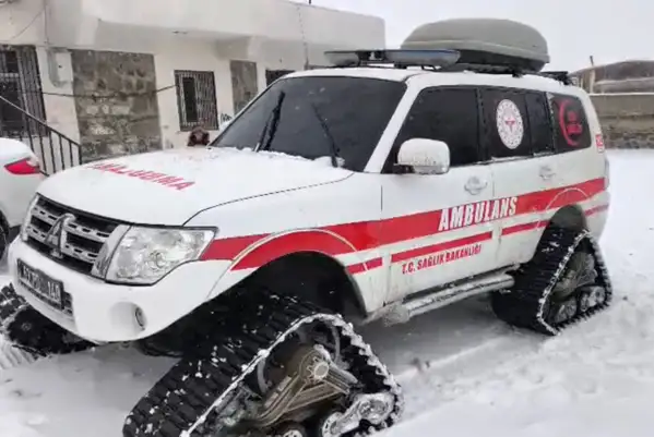 Şanlıurfa'da paletli ambulanslar görev başında