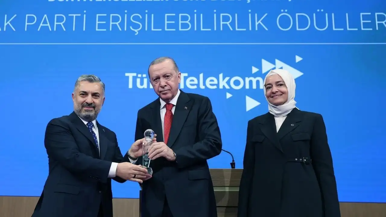 Cumhurbaşkanı Erdoğan'dan Türk Telekom’a erişilebilirlik ödülü