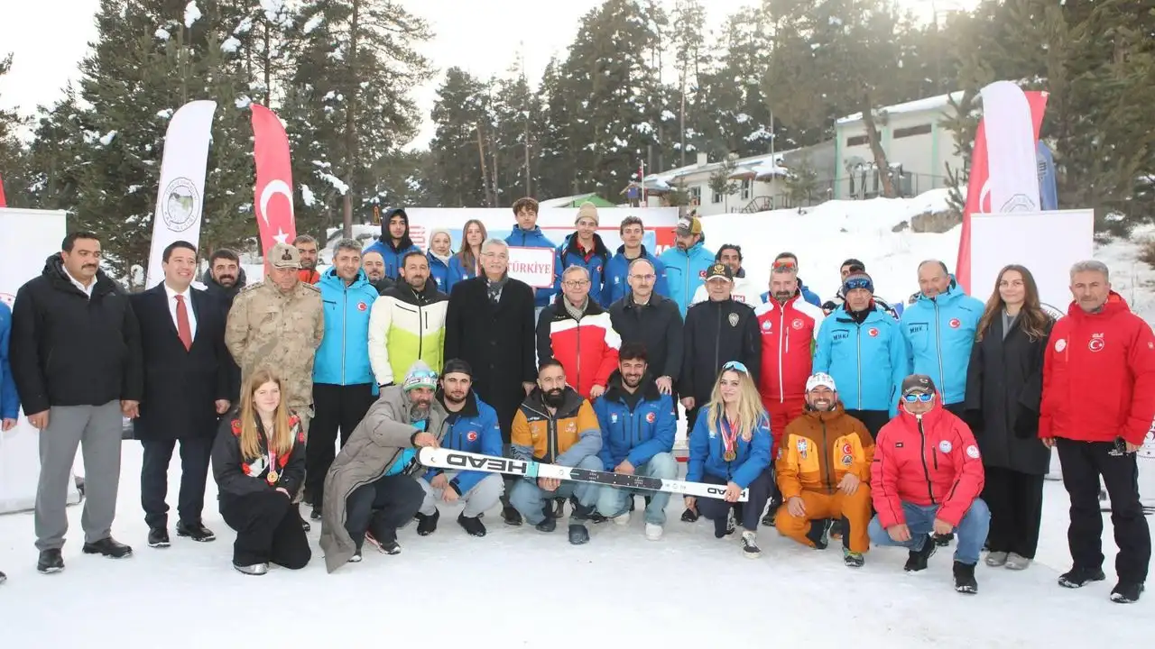 Alp Disiplini FIS Sarıkamış Cup yarışları sona erdi