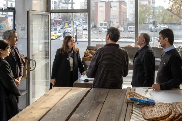 DBB Eş Başkanları, Emek Caddesi esnafını ziyaret etti