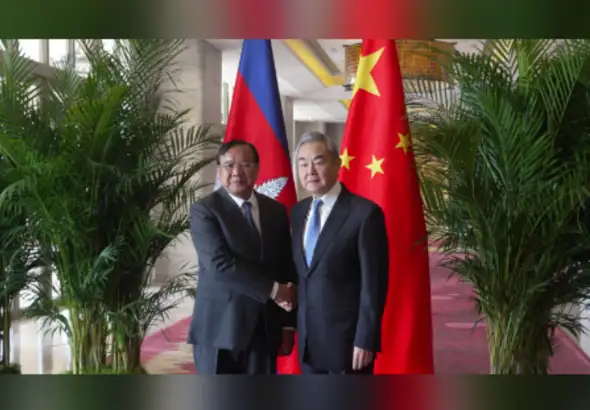 Dışişleri Bakan Wang: Kamboçya sınırına insani yardım sağlayacağız