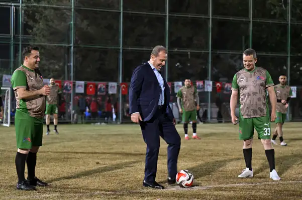 Başkan Seçer: 13 binden fazla çalışma arkadaşımla çok büyük bir aileyiz