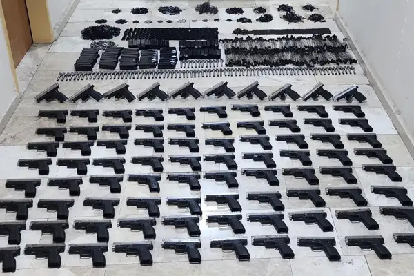 Hatay’da 90 ruhsatsız tabanca ele geçirildi