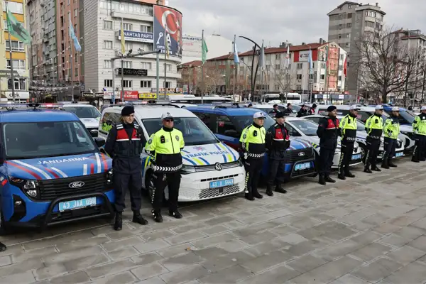Kütahya'da Emniyet ve Jandarma teşkilatının araç filosu güçlendirildi