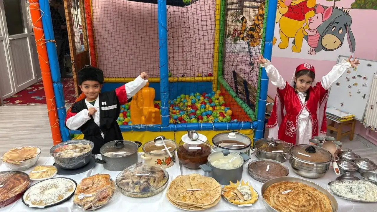 Selim’de yerli malı heyecanı: Kaymakam Semiz ve Başkan Koç miniklerle buluştu