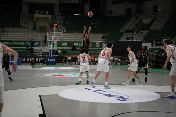  Konya Büyükşehir Belediyespor sporcularından başarı