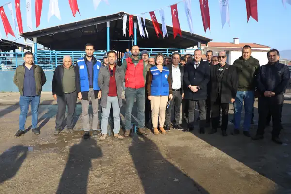 Başkan Aras: Çiftçimizin ve yetiştiricimizin her zaman yanındayız 