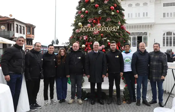 Mudanya'da belediye personeli yeni yıl öncesi bir araya geldi