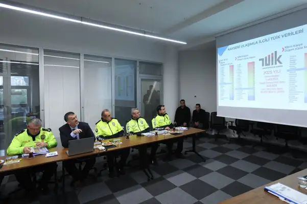 Başkan Büyükkılıç, trafik koordinasyon toplantısına katıldı