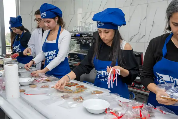 Mersin'de yılbaşı temalı atölyeler düzenlendi