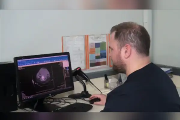 Balıklıgöl Devlet Hastanesi’nde 25 santimetrelik dev kist alındı