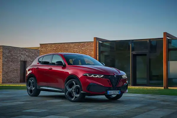 Alfa Romeo, Brüksel Otomobil Fuarı’nda yenilikçi tarzını sergileyecek