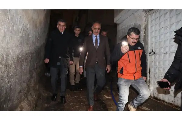 Başkan Kuş ve Günbeği yetim ailelerini ziyaret etti