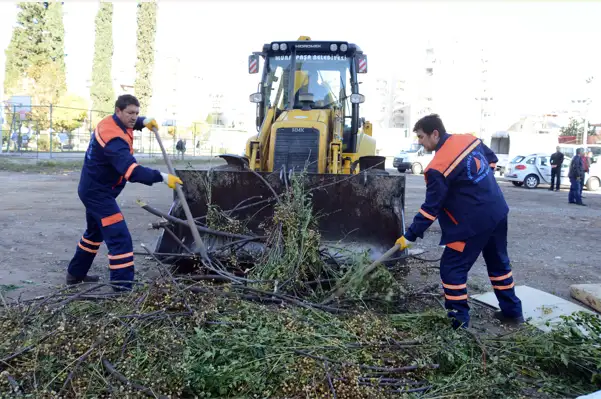 Muratpaşa Belediyesi'nden çevreyi kirletenlere 1 milyon 395 bin lira ceza