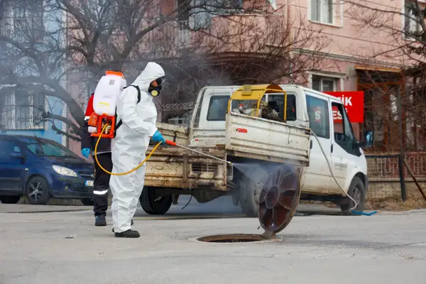 Uşak'ta haşerelere karşı önlem alındı