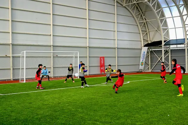Malatya'da 'Minikler Yarıyıl Futbol Şenliği' turnuvası başladı