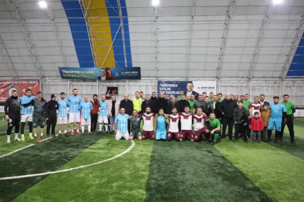 Derince’de dostluk turnuvası başladı