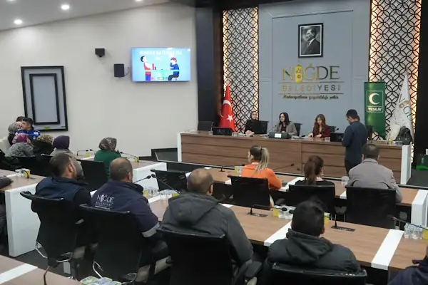 Niğde'de sanal kumar ve bağımlılık eğitimi