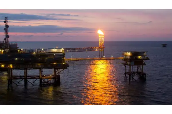 Venezuela petrol satışından 300 milyon dolar kazandı