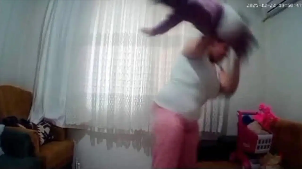 Antalya’da vicdansız anne tutuklandı