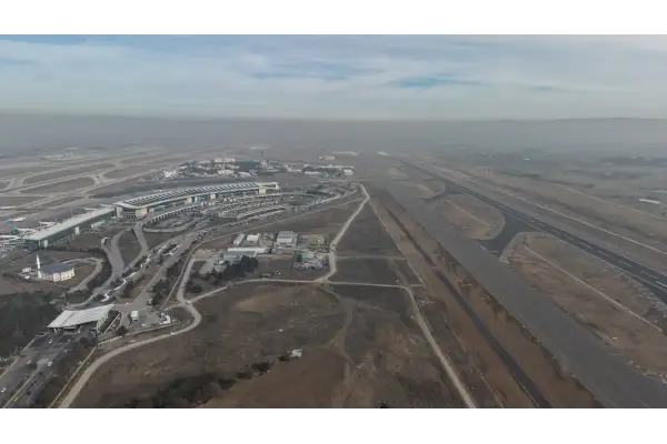 Esenboğa Havalimanı’nda 3’üncü pist ve yeni kontrol kulesi hizmete açıldı