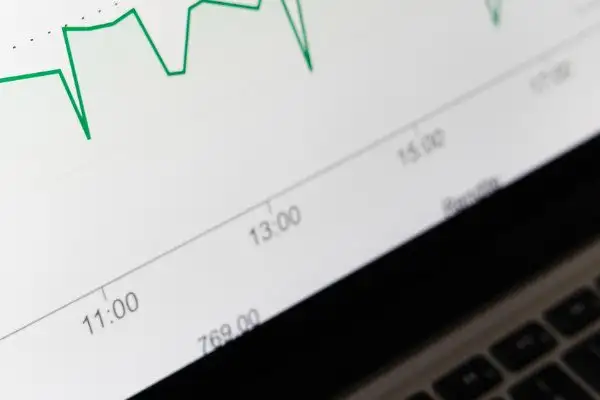 Hisse senedi piyasaları yeni yılın ilk işlem gününe pozitif başladı