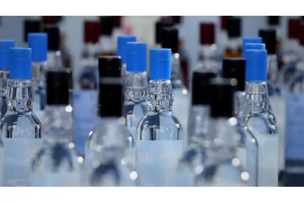 Antalya’da üç ilçede sahte ve kaçak alkol operasyonu: 4 bin 663 litre ele geçirildi