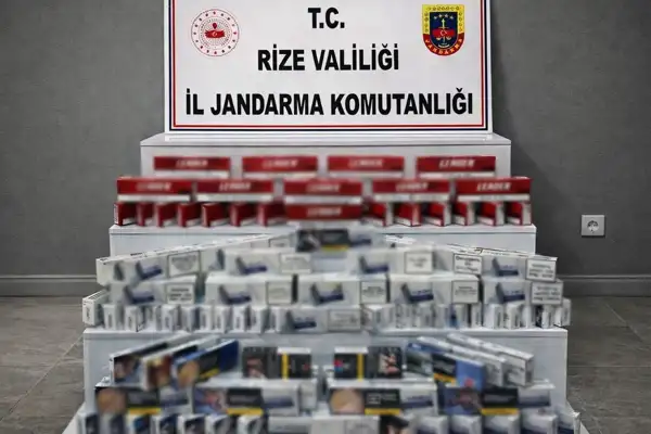 Rize’de bin 230 paket kaçak sigara ele geçirildi