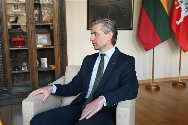 Budrys, Estonya Dışişleri Bakanı Tsahkna ile görüştü 