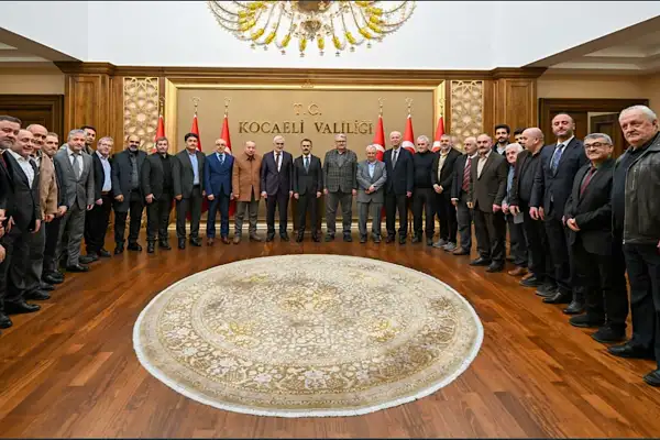 Kocaeli Eğitim Gönüllüleri Derneği Başkanı Utaş Vali Aktaş’ı ziyaret etti