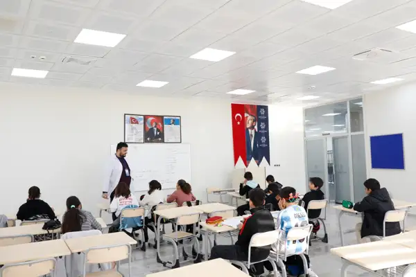 Büyükşehir'in İngilizce eğitimleri devam ediyor