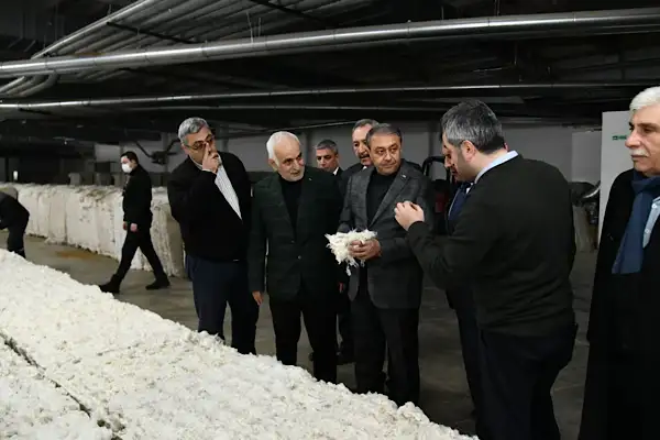 Vali Şıldak OSB’de fabrikaları inceledi