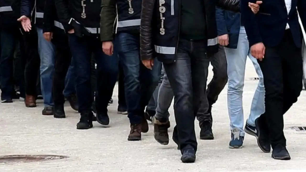 FETÖ’ye yönelik 34 ilde operasyon: 77 şüpheli yakalandı
